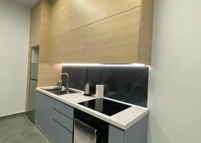 Premium , Golem (Tirana)